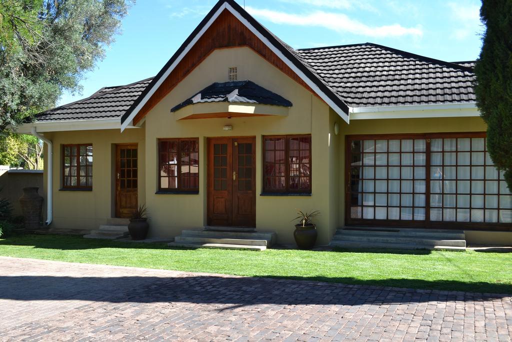 Castello Guesthouse Vryburg מראה חיצוני תמונה