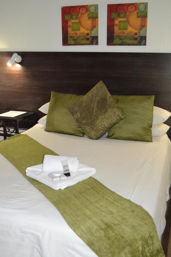Castello Guesthouse Vryburg מראה חיצוני תמונה